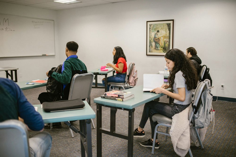 College Career Tips for Scholarship Applications