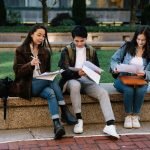 College Career Tips for Social Media Use